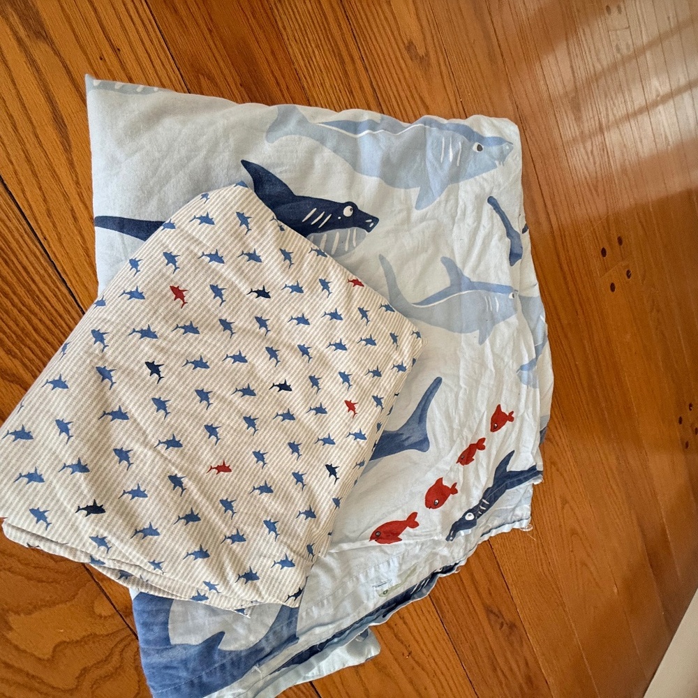 Pottery Barn full size Shark Duvet cover & sheets